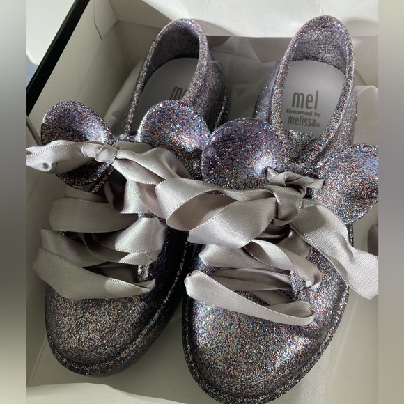 NWT MEL BE by Melissa Glitter Mickey sneaker - Picture 2 of 3